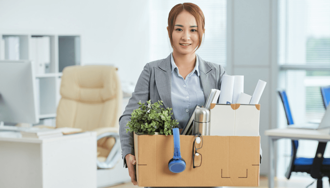 Employee arriving at a new destination through relocation services